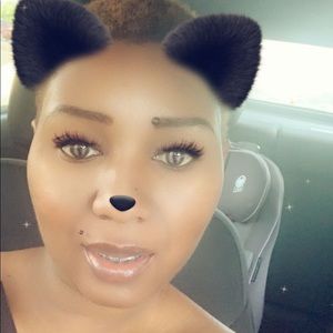 Meet your Posher, Takesha